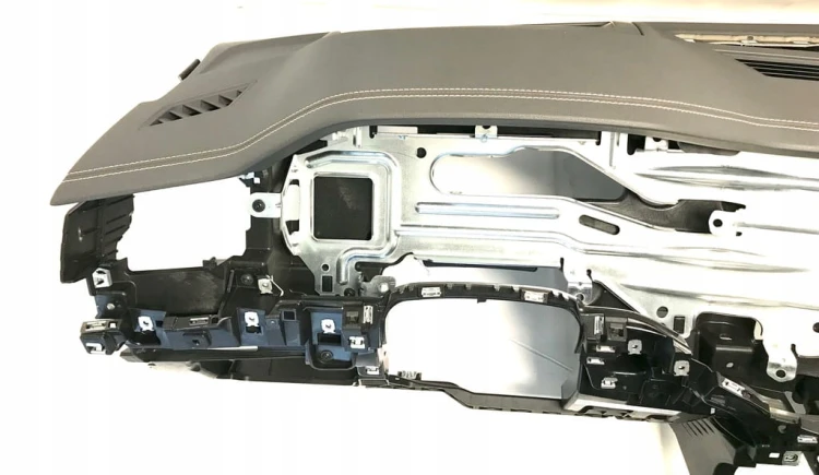 VW TOUAREG III 3 DESKA KOKPIT KONSOLA ROZDZIELCZA HEAD-UP BRĄZOWA