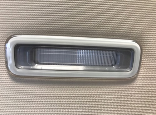 VW TOUAREG 3 III DASZEK PRZECIWSŁONECZNA PRAWA 9Y1