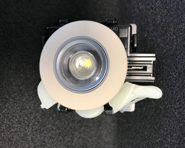VW TOUAREG III 3 LAMPKA PODSUFITKI LED 4M0947291