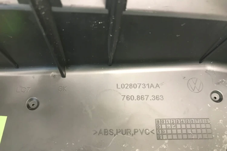 VW TOUAREG 3 RĄCZKA TAPICERKI PREŁĄCZNIK SZYB LED