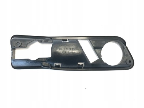 VW TIGUAN MOCOWANIE RAMKA KLAMKI LEWA 5N0839197