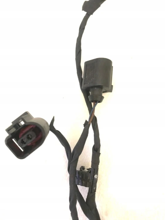 VW TIGUAN INSTALACJA ZDERZAKA TYŁ LAMPK 5N0971104N