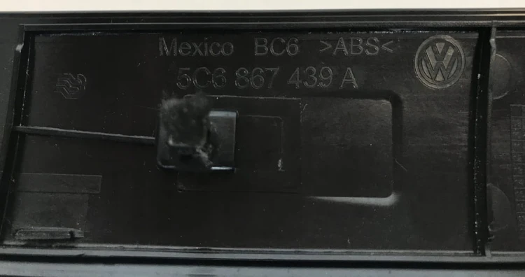 VW JETTA LISTWA DEKOR DRZWI LEWY PRZÓD 5C6867439 A