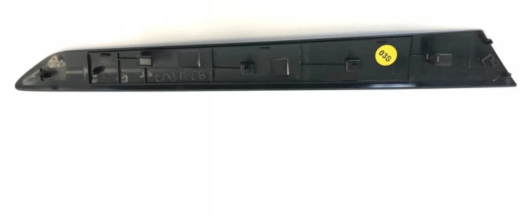 VW JETTA LISTWA DEKOR DRZWI PRAWY TYŁ 5C6867450 A