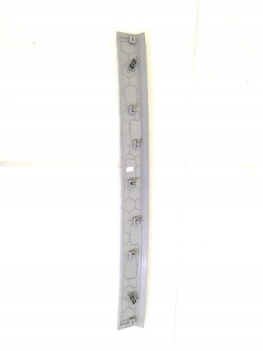 VW GOLF VII TYLNA LISTWA PODSUFITKI 5G6867617