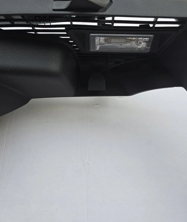VW GOLF VII 7 R 5G6867762H OSŁONA MOCOWANIE PÓLKI BAGAŻNIKA PRAWA