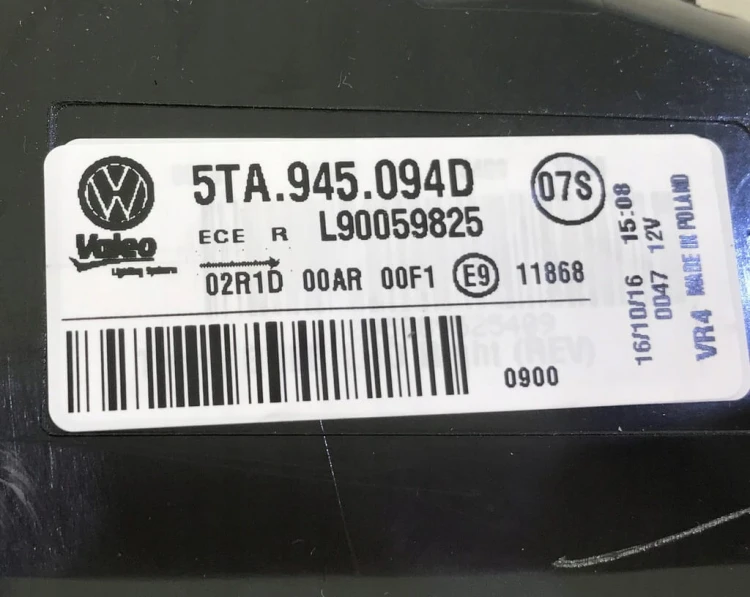 VW TOURAN 5TA945094D LAMPA LED TYŁ PRAWA KLAPA