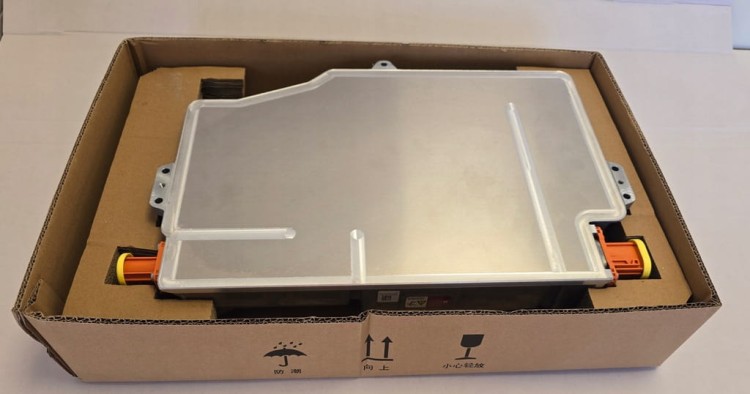 ID.3 ID.4 ID.5 ID 3 4 5 ŁADOWARKA AKUMULATORA 7,2KW 1EA915681FD