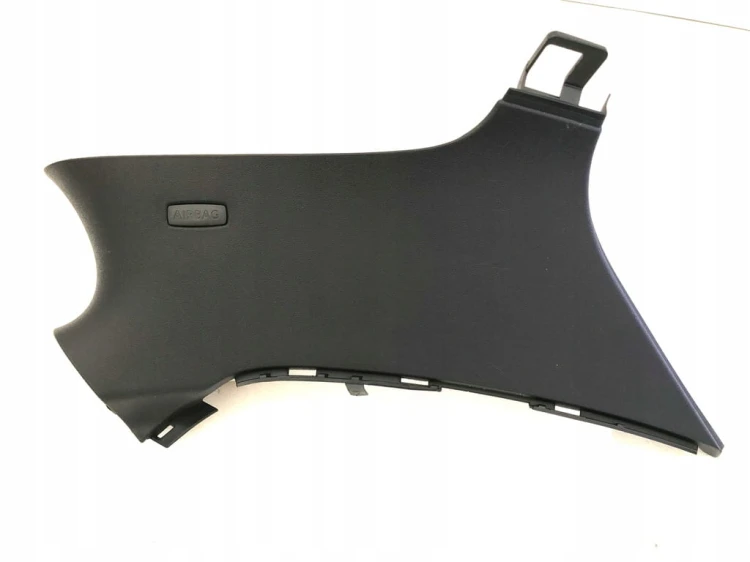 VW SCIROCCO POSZYCIE SŁUPKA 1K8867288 PRAWE
