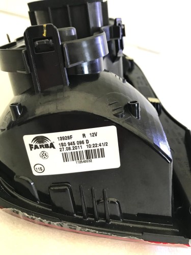 Оригінальна задня права фара VW UP 1S0945096D нова