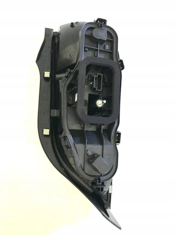VW UP LAMPA TYŁ TYLNA PRAWA 1S0945096D