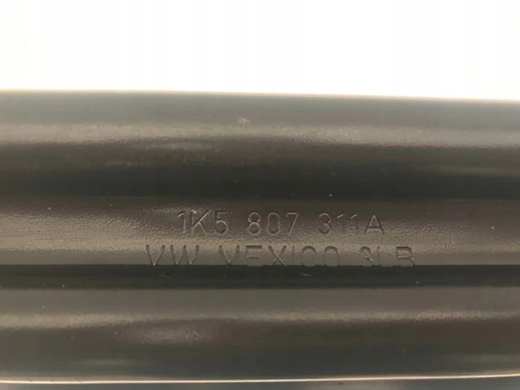 VW GOLF 5 V JETTA BELKA TYŁ ZDERZAKA 1K5807311A