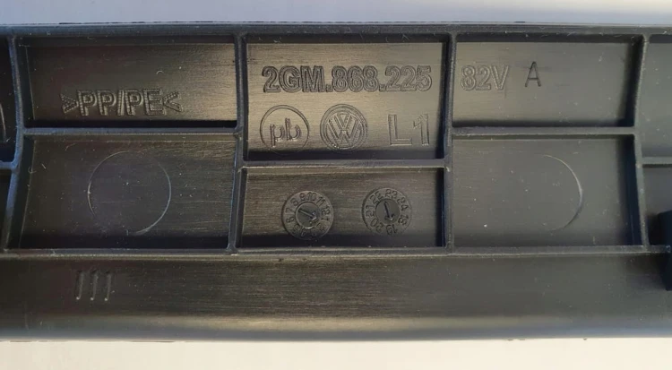 VW T-CROSS PLASTIK OSŁONA LEWA 2GM868225
