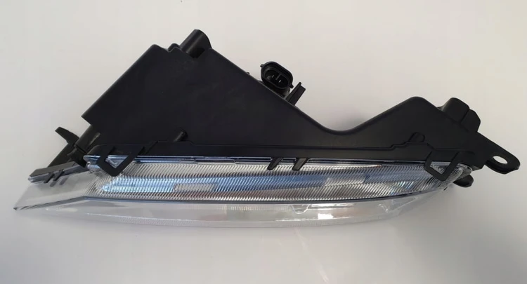 VW TIGUAN II 5NA941700A PRAWY HALOGEN