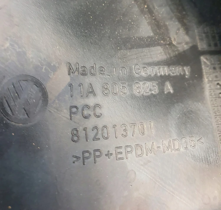 VW ID.4 PRZÓD OSŁONA ZDERZAKA PODWOZIA 11A805825A
