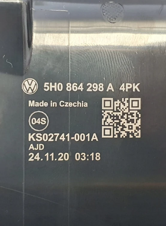 VW GOLF 8 VIII OSŁNA ŚRODKOWEGO TUNELU TYŁ 5H0
