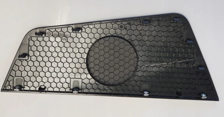 VW GOLF 8 VIII KRATKA GŁOŚNIKA KONSOLI DESKI 5H1