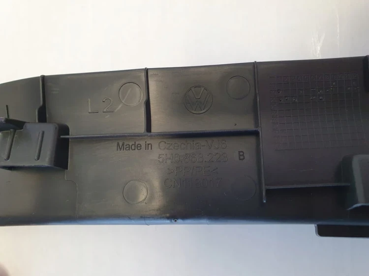 VW GOLF 8 NAKŁADKA LEWA NA SŁUPEK A 5H0868223B