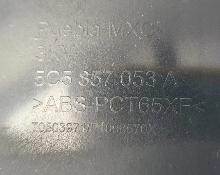 VW THE BEETLE RAMKA ZEGARÓW KONSOLI STACYJKI 5C5