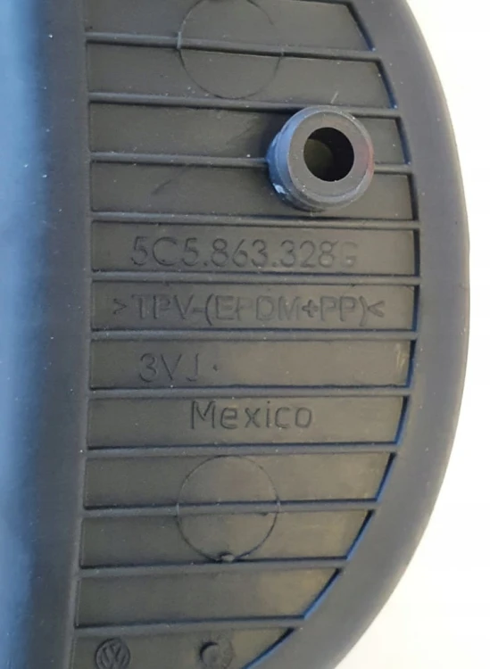 VW BEETLE GUMA SCHOWKA ŚRODEK TUNEL 5C5863328G
