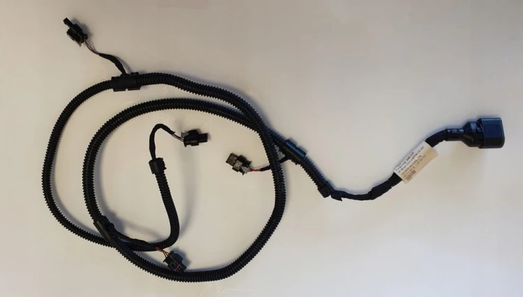 VW GOLF WIĄZKA ZDERZAKA TYŁ 4PDC 5G9971104AG