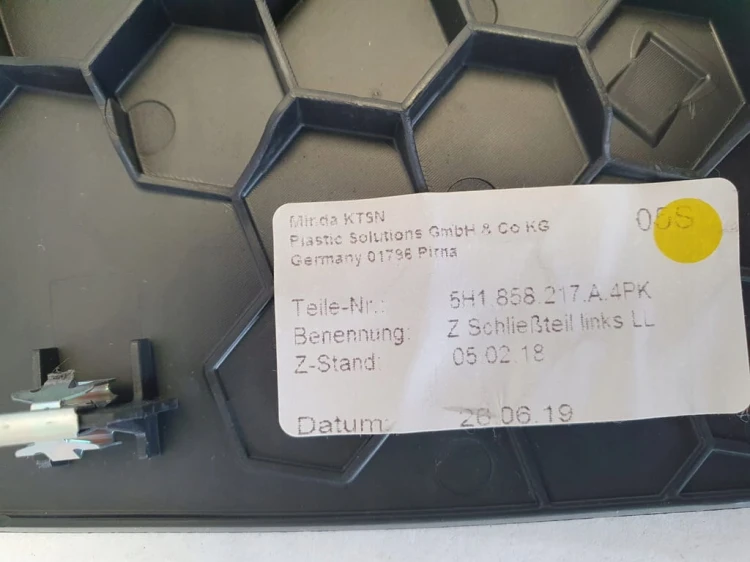 VW GOLF 8 ZAŚLEPKA KONSOLI DESKI 5H1858217A LEWA