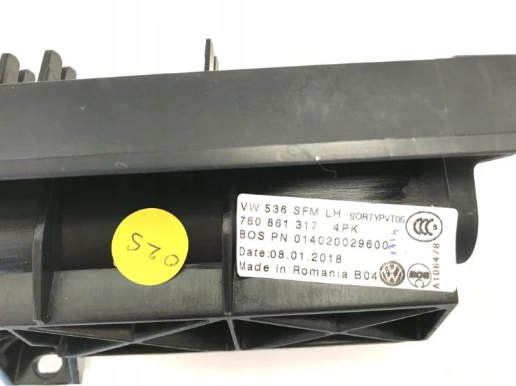 VW TOUAREG III 3 ROLETA PRZECIW SŁONECZNA SZYBY LEWY TYŁ 760861317