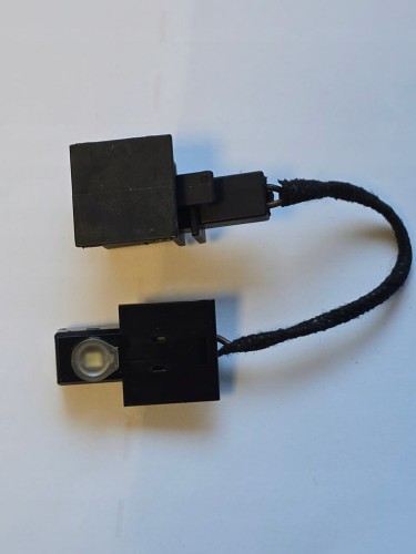 VW TOUAREG PODŚWIETLANIE LED SZUFLADY KONSOLI 7P6947355C