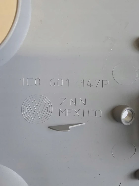 VW New Beetle kołpak 1C0601147P ORYGINALNE OEM ROZMIAR 16