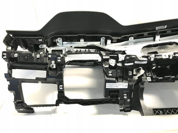 TOUAREG III 3 DESKA KONSOLA KOKPIT ROZDZIELCZA CZARNA HEAD-UP 761857003F