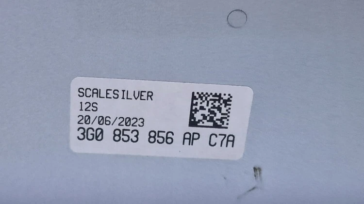 VW PASSAT B8 R-LINE LC7A LISTWA PROGOWA PRAWA ZEWNĘTRZNA 3G0853856AP