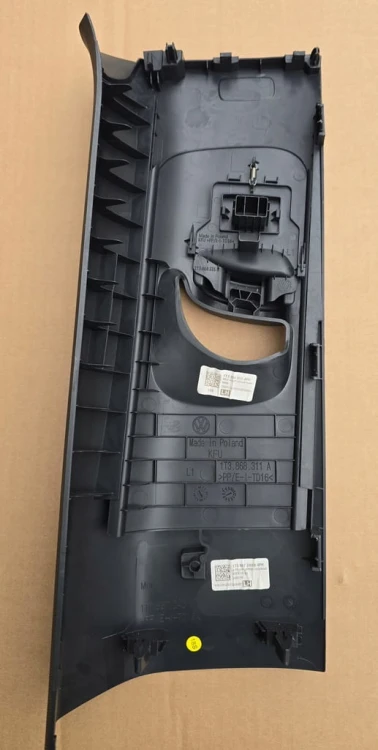VW ID BUZZ CARGO POSZYCIE SŁAUPKA ŚROKOWEGO GÓRA PASY LEWA 1T3868311A