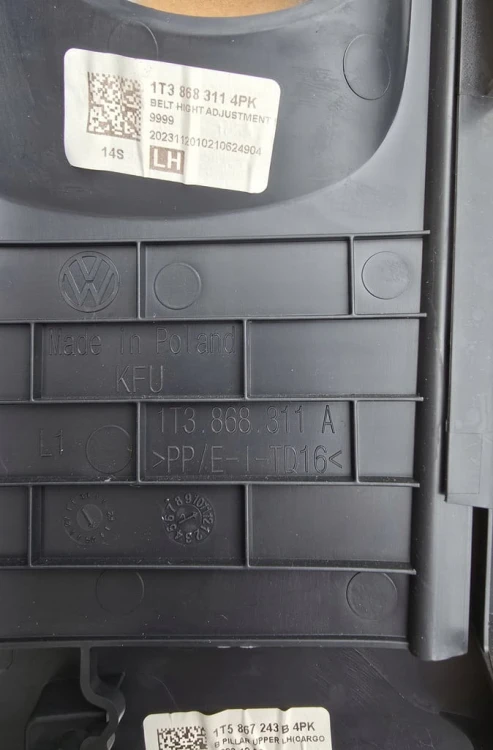 VW ID BUZZ CARGO POSZYCIE SŁAUPKA ŚROKOWEGO GÓRA PASY LEWA 1T3868311A