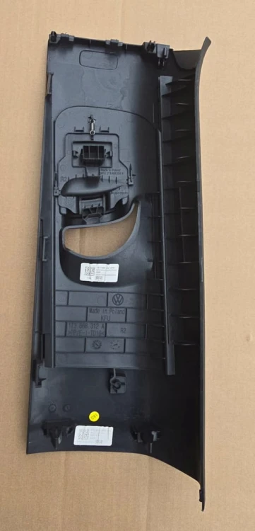 VW ID BUZZ CARGO POSZYCIE SŁAUPKA ŚROKOWEGO GÓRA PASY PRAWA 1T3868312A