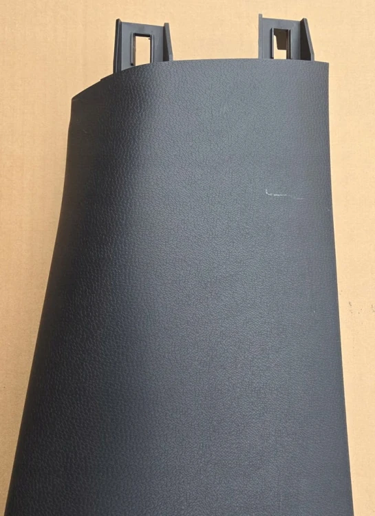VW ID BUZZ CARGO POSZYCIE SŁAUPKA ŚROKOWEGO DÓŁ PASY PRAWA 1T5867292