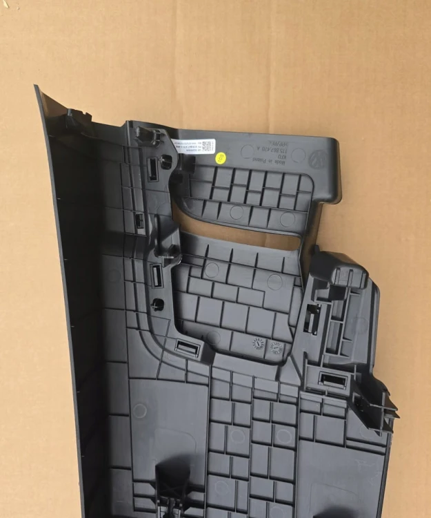 VW ID BUZZ CARGO POSZYCIE SŁAUPKA ŚROKOWEGO DÓŁ PASY PRAWA 1T5867292