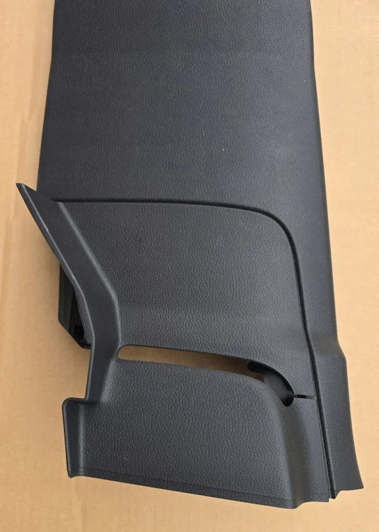 VW ID BUZZ CARGO POSZYCIE SŁAUPKA ŚROKOWEGO DÓŁ PASY LEWA 1T5867291