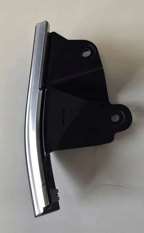 BLENDA LHD DEKOR LISTWA LICZNIKA ZEGARÓW VW TOUAREG III 7RC 761857241B