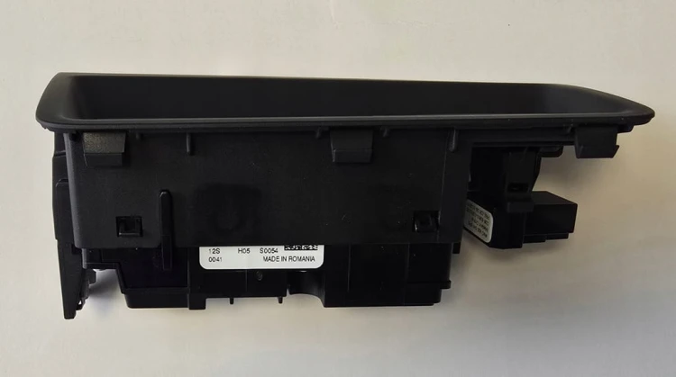 VW TOUAREG III PRZEŁĄCZNIK 761858210 ŚWIATEŁ 761941633 4N0820541