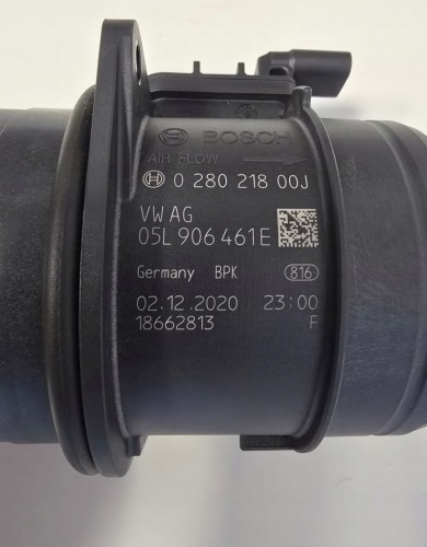 VW SKODA SEAT PRZEPŁYWOMIERZ POWIETRZA 05L906461E