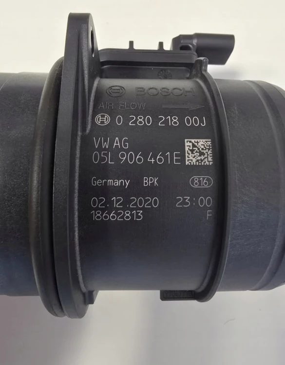 VW SKODA SEAT PRZEPŁYWOMIERZ POWIETRZA 05L906461E