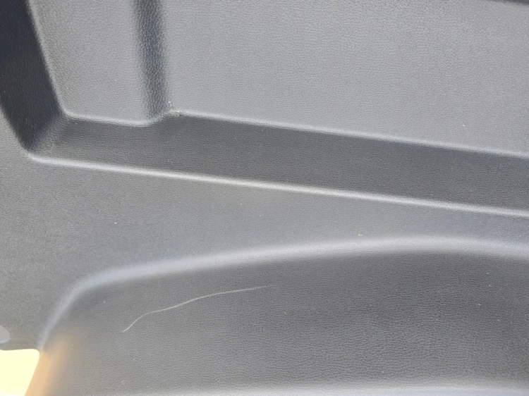 VW ID BUZZ CARGO Tapicerka boczek bagażnika prawa 1T5867036