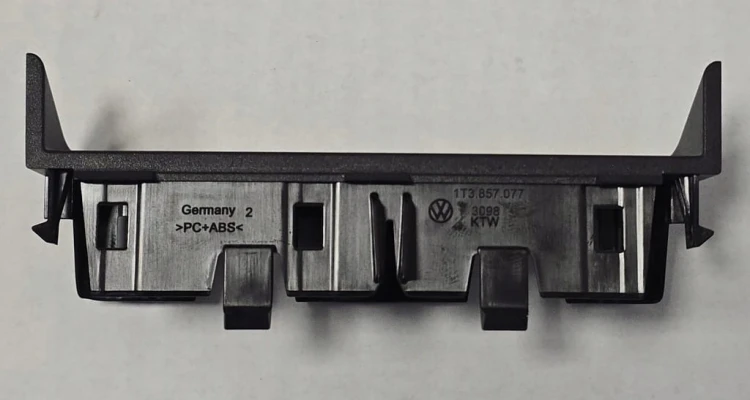VOLKSWAGEN SKODA SEAT AUDI RAMKA MOCOWANIE USB 1T3857077