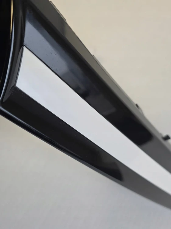 ID. BUZZ CARGO LISTWA GRILL LEWY PRZÓD 1T3853711