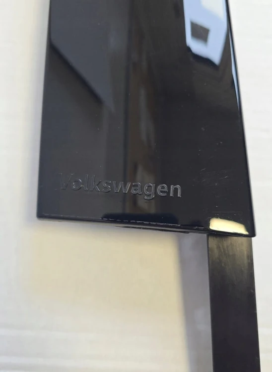 ID. BUZZ CARGO LISTWA Okienna DRZWI PRZEDNICH PRAWA 1T3837902