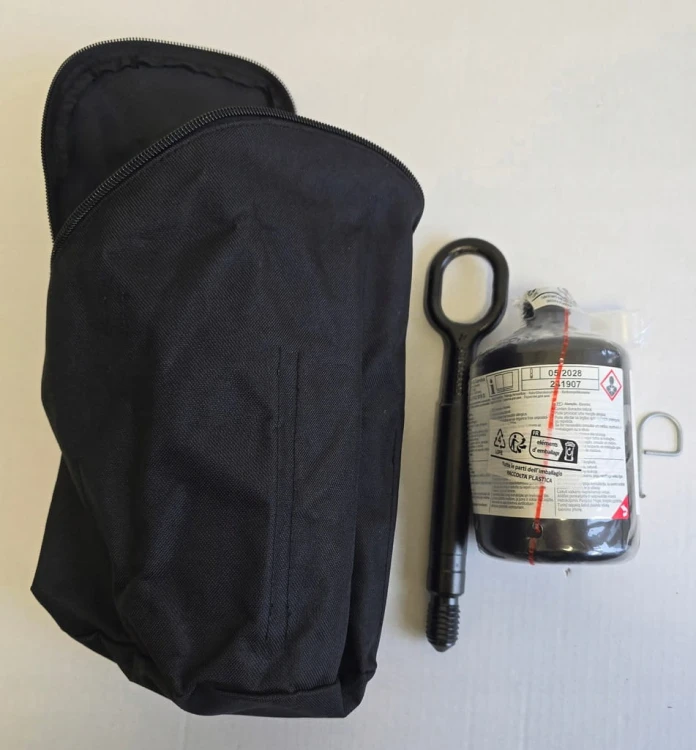 ZESTAW NAPRAWCZY KLEJ HAK HOLOWNICZY VW TIGUAN III 4L0012619D 5NA805615