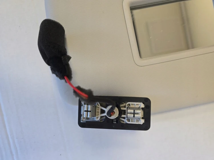 Osłona przeciwsłoneczna prawa 1T3857552A VW ID BUZZ CARGO