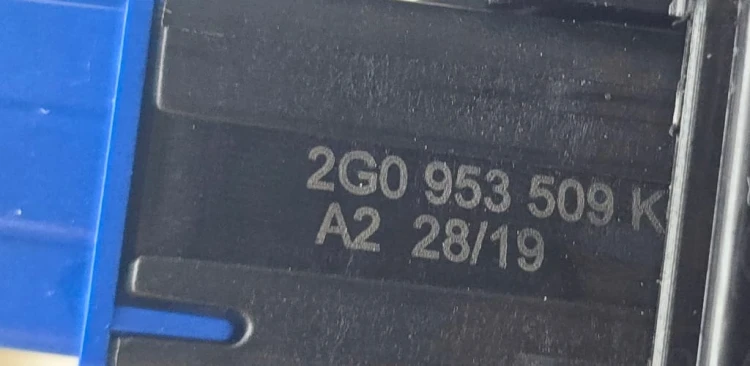 VW POLO VI KONTROLKA PASÓW ŚWIATŁA AWARYJNE 2G0953509K 2G1919225RDY