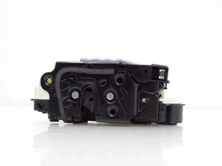 VW TIGUAN ZAMEK DRZWI PRAWY TYŁ 5N0839016G