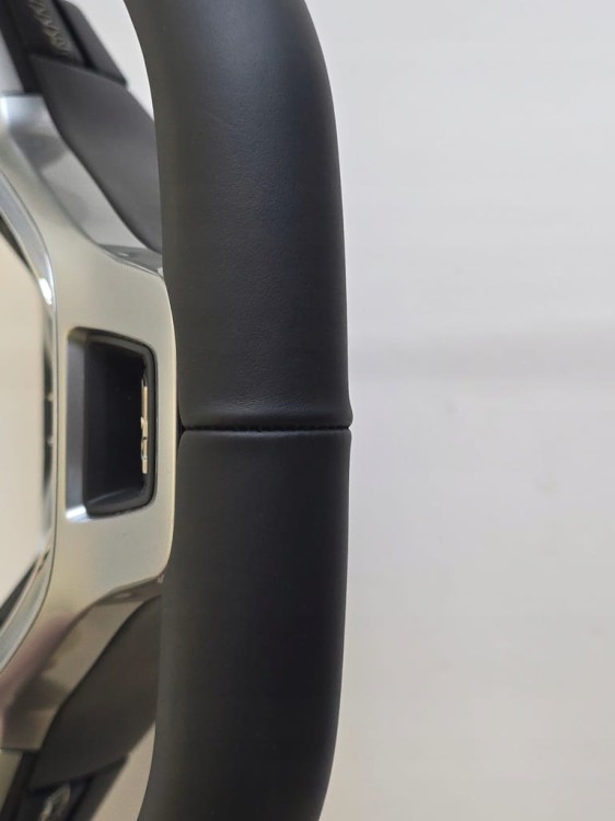 VW TOUAREG III R-LINE WIELOFUNKCYJNA SKÓRZANA KIEROWNICA 760419091AA RJW